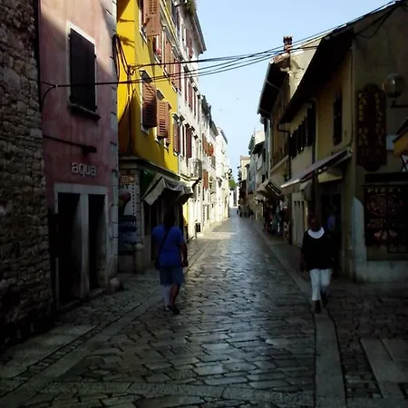 Old Town Charmer 포레치