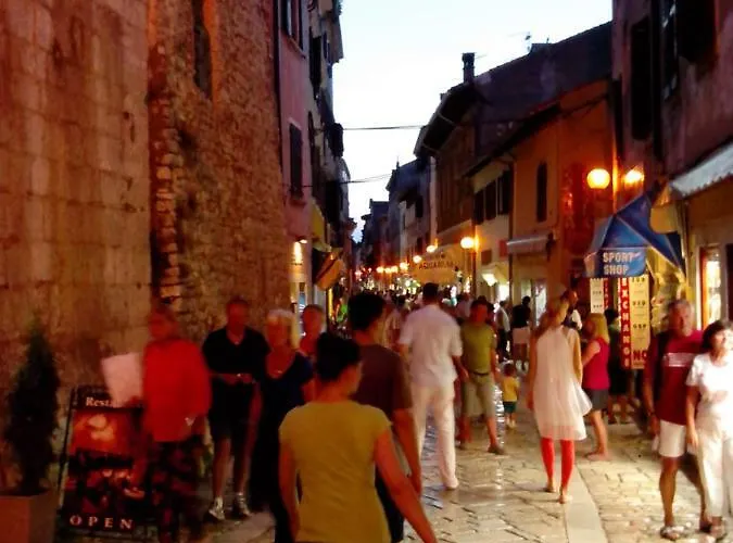 Old Town Charmer