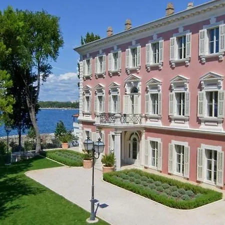 Old Town Charmer Apartament Poreč